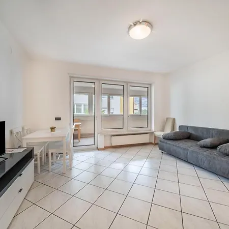 Laurin Apartment